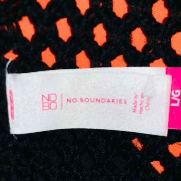 2/$20 No boundaries black poncho - Picture 6 of 8